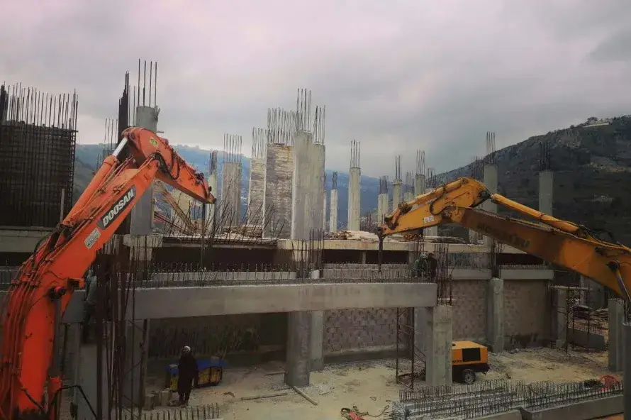 Foundation and earthwork — Kamil Bou Ghanem Ramliyeh Group Four