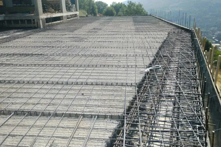 Site access and equipment — Kamil Bou Ghanem Ramliyeh Group Four