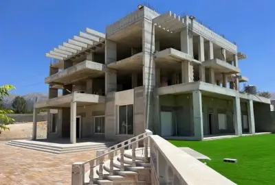 Zeinedinne villa hillside construction Botmi El Chouf — Group Four Lebanon