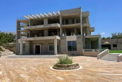 Rawad Zeinedinne construction site with heavy machinery Botmi — Group Four El Chouf